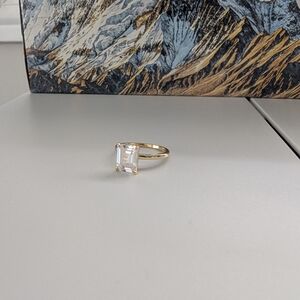 .925 Sterling Silver Ring with Clear Stone